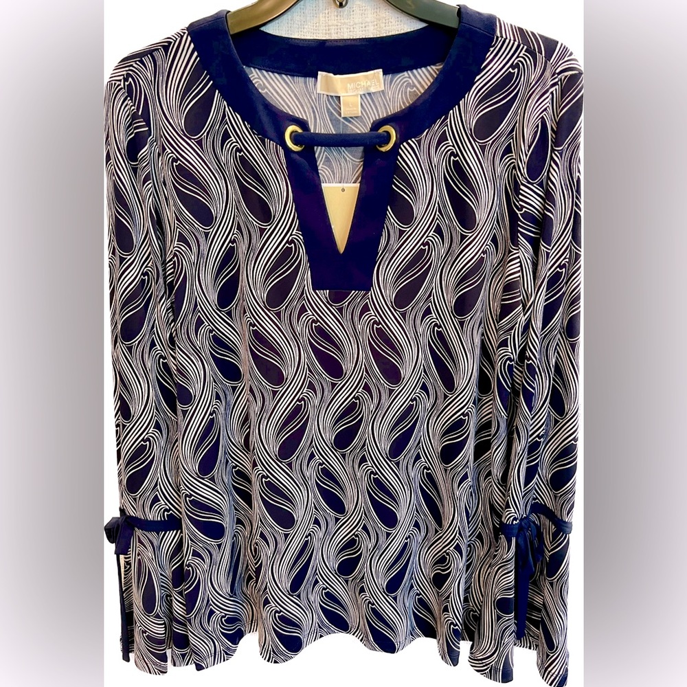 NWT Michael Kors True Navy Top L size
